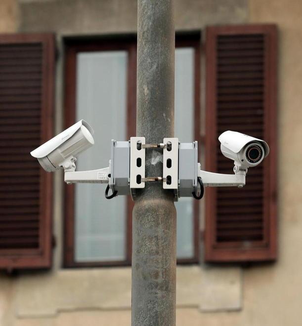 Sicurezza, allarmi negli edifici pubblici 