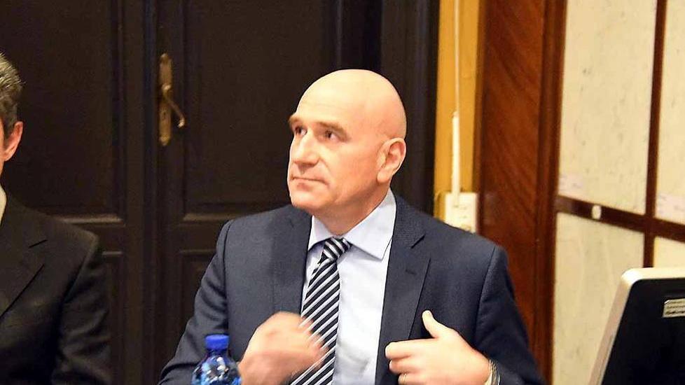 Gli scarti di cava per super adesivi Contatti con Mapei