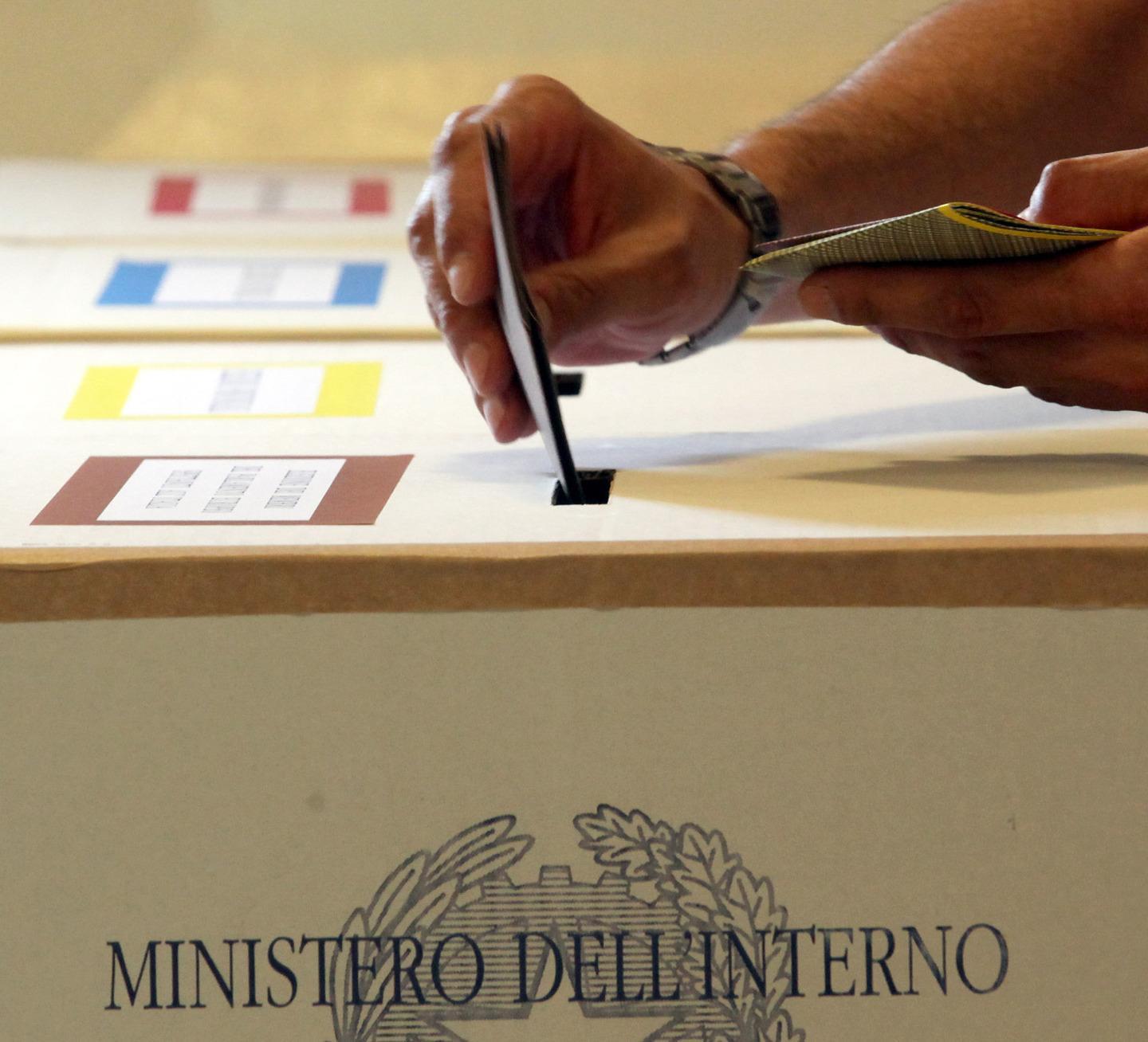 Nuoro, il collegio rosso nel mirino di destra e M5s 
