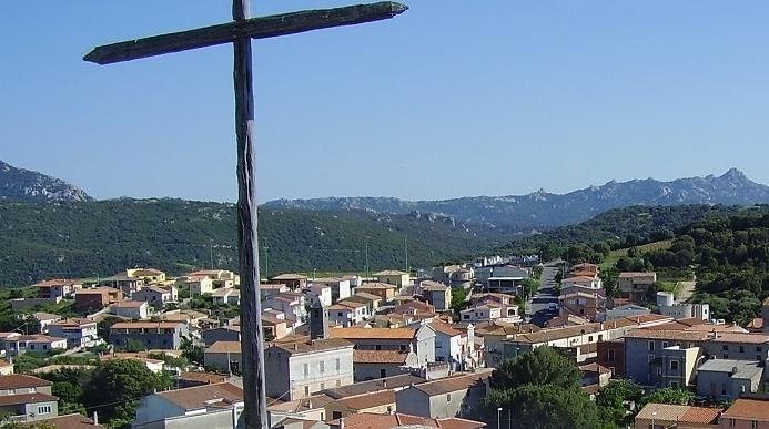 Lampioni obsoleti, poca luce nelle vie