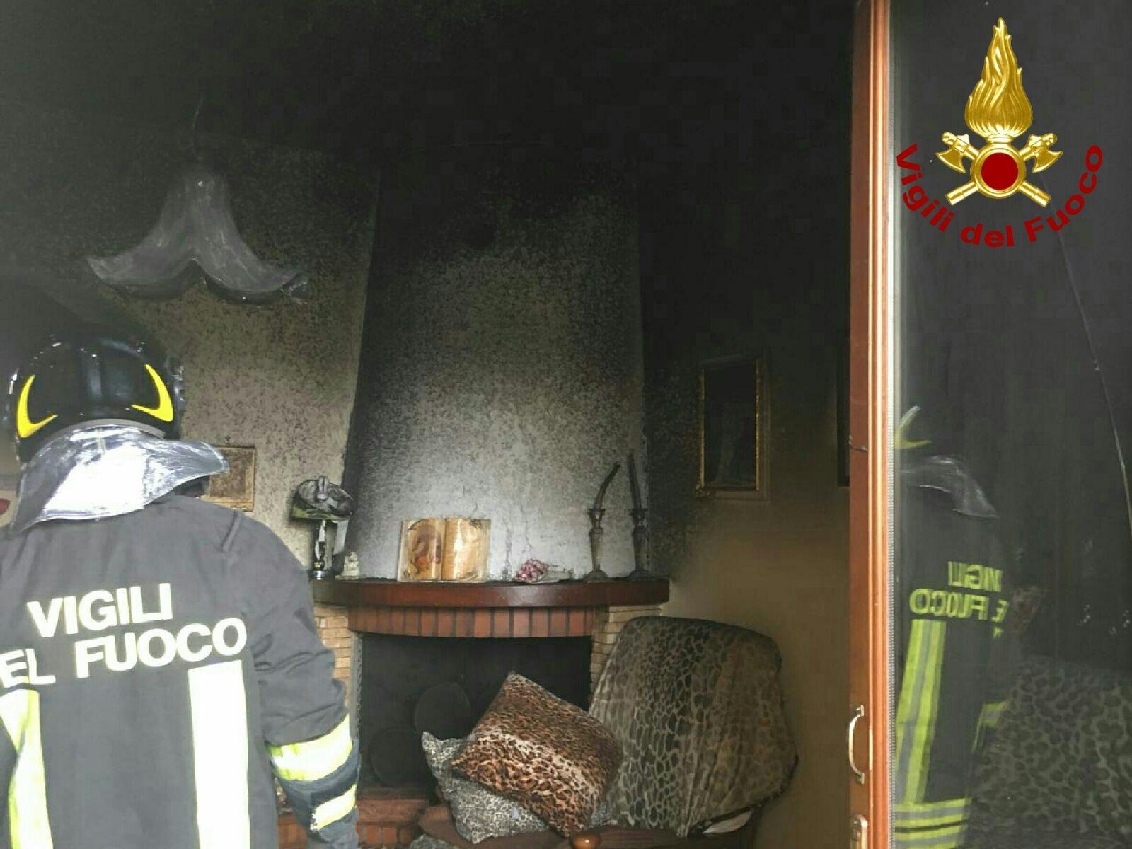 Fiamme in una casa a Quarrata per un guasto alla tv 