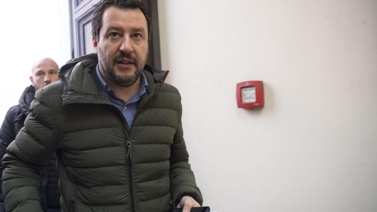 Salvini: "Se andiamo al governo nazionalizziamo le acciaierie di Piombino" - Video