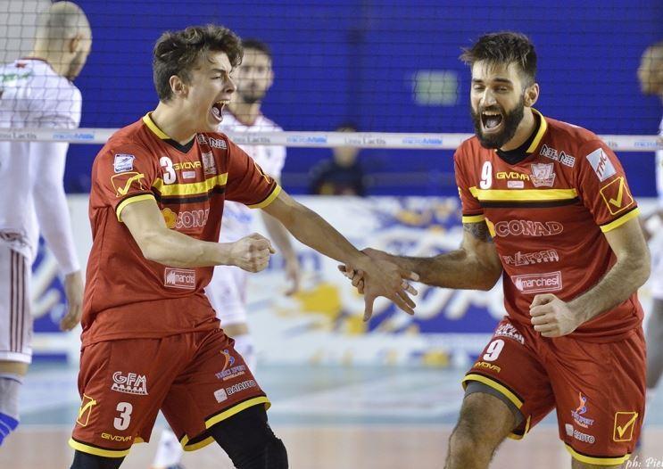 Volley, domenica al PalaBigi passa l’ultimo tram per la Conad 