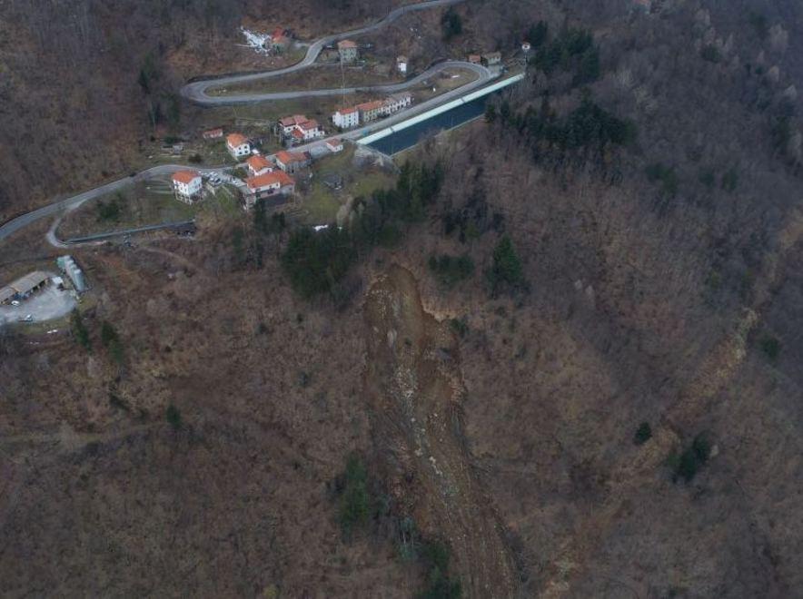 «Frana e 23 sfollati: ma ci hanno lasciati soli» 