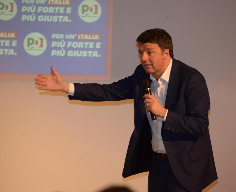 Renzi al Wall Art Hotel «Se tutto il partito avesse la vostra forza» 