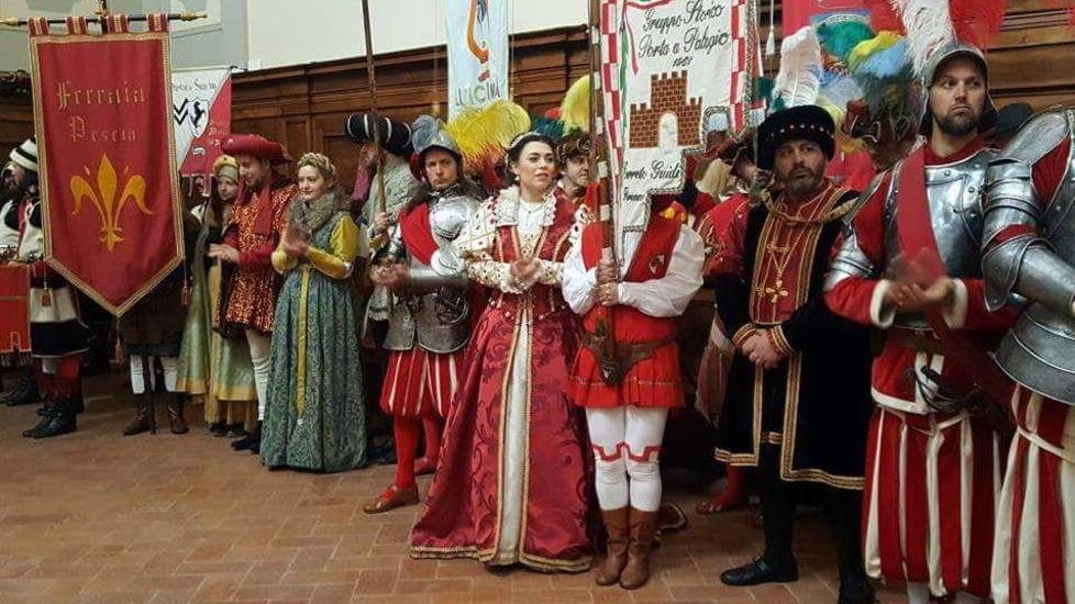 Contrada di Porta al Palagio alla sfilata di Vernio