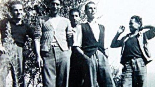 Un monumento agli sminatori del dopoguerra