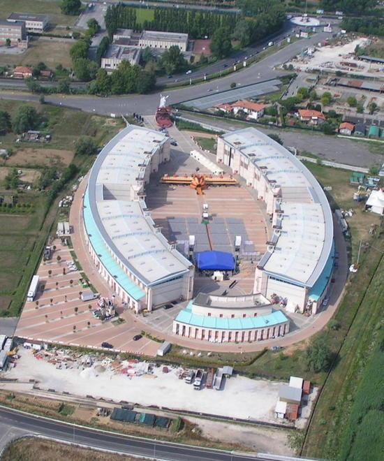 Una copertura removibile per la piazza della Cittadella 