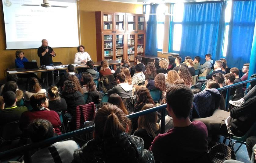 Studenti, voto e Costituzione