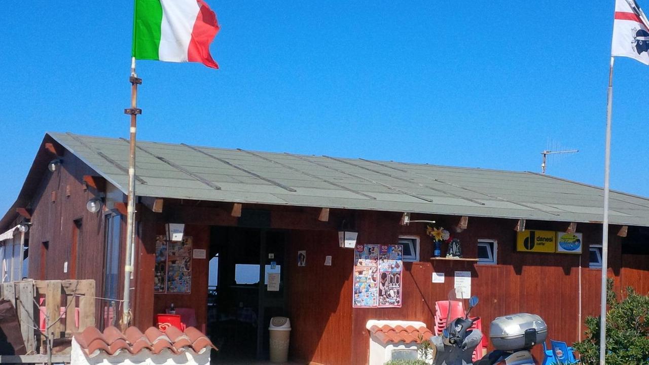 Chioschi di Platamona, ruspe pronte per la demolizione