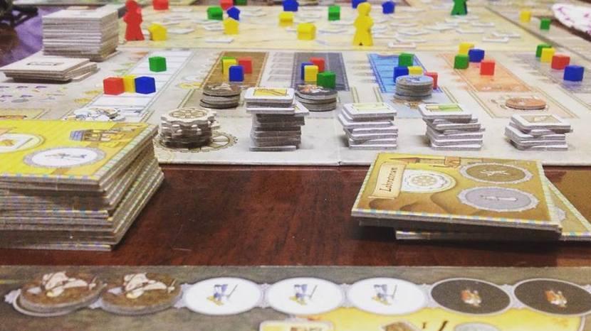 Strategie, scacchi e spettri: divertiamoci