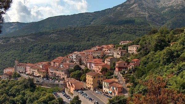 Il borgo di Marciana