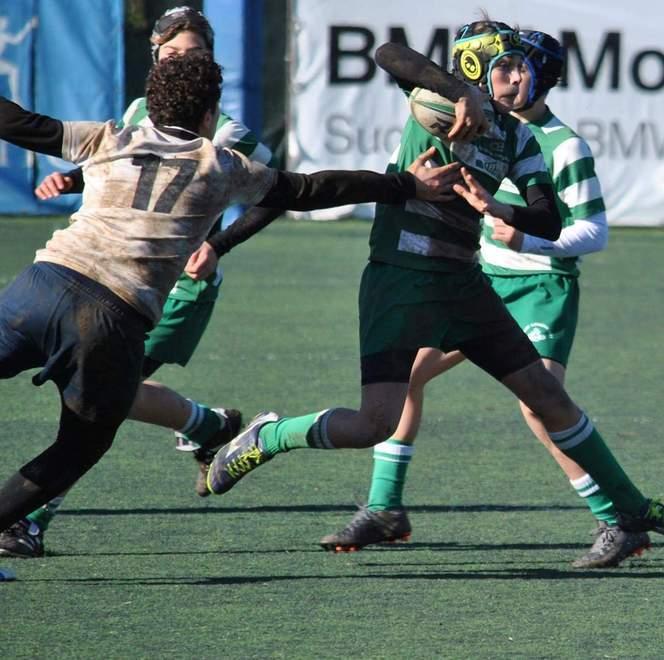 Rugby, la carica dei 200 tra mischie e mete 