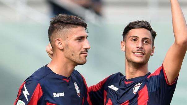 Calabresi con il 4-3-3 Trotta più di Budimir come centravanti