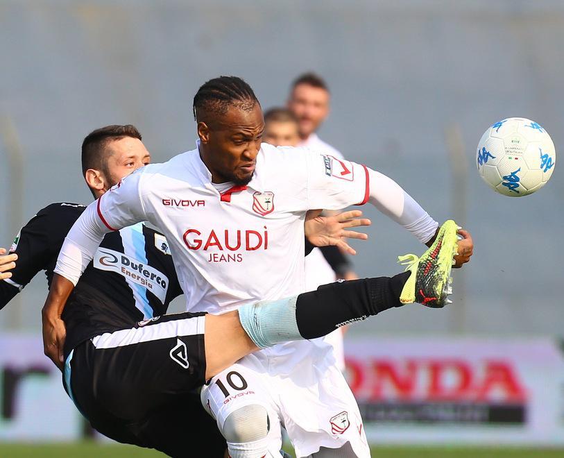 Il Carpi si prende un punto e anche qualche fischio 