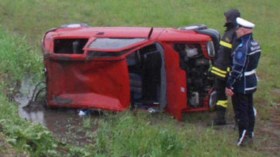 Ancora auto fuori strada, tre incidenti in poche ore