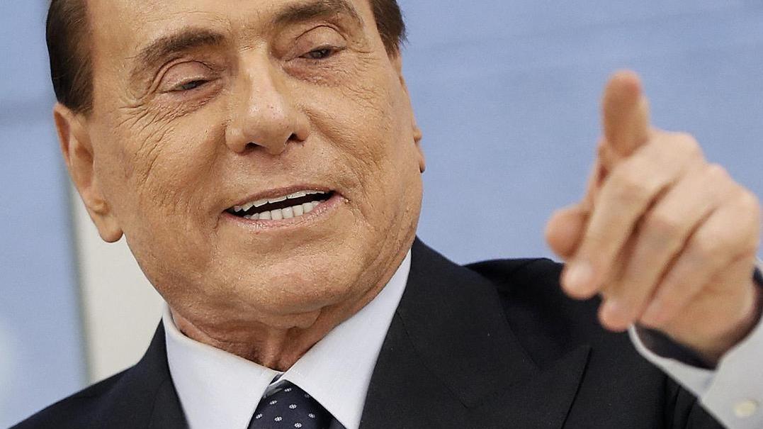 Berlusconi il più insultato sul web
