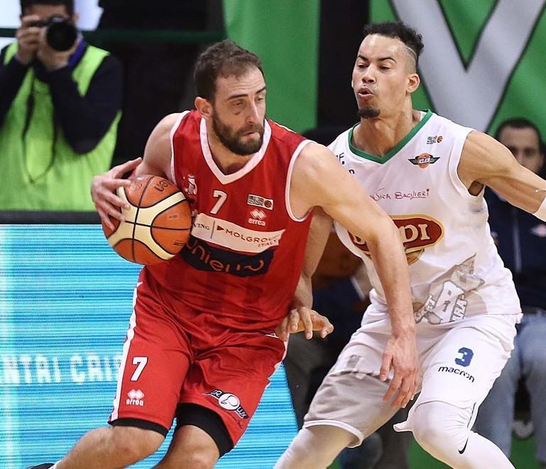 Super mega Hall La Bondi piace Forlì si arrende 