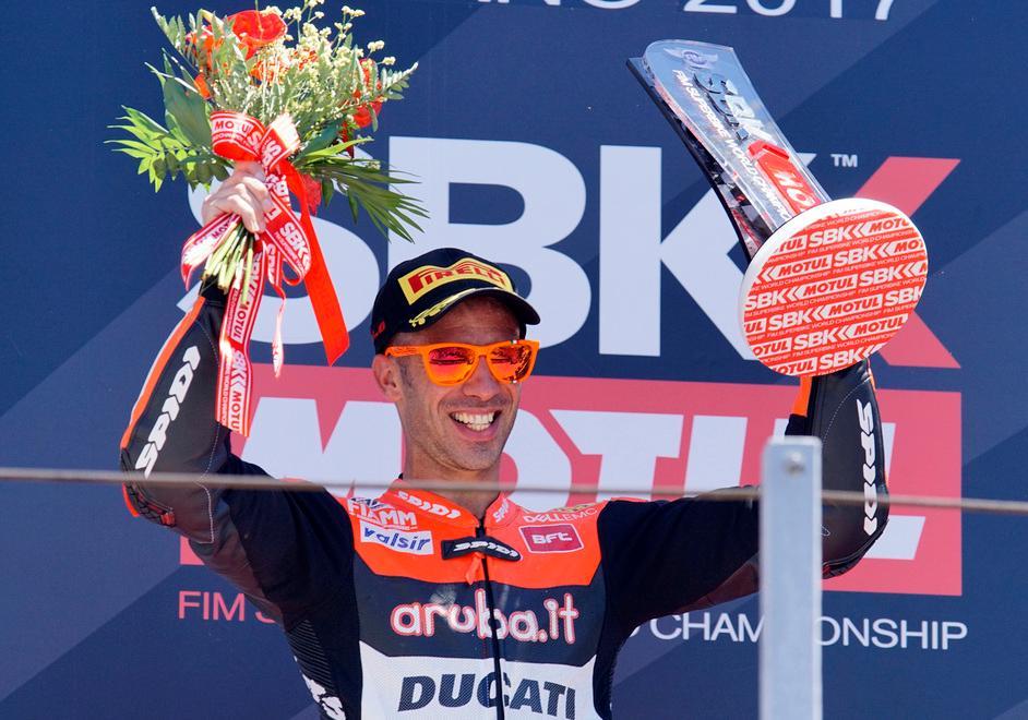Doppietta Melandri: Ducati in festa 
