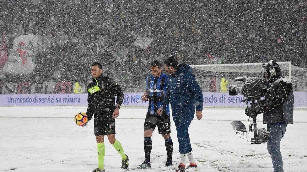La forte nevicata ferma Juve-Atalanta