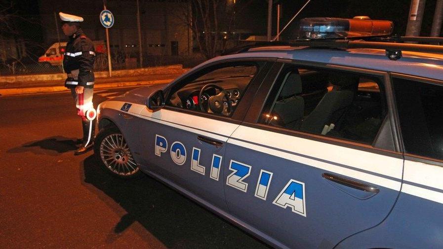 Reggio Emilia, bimbo di 4 anni camminava di notte e scalzo per strada