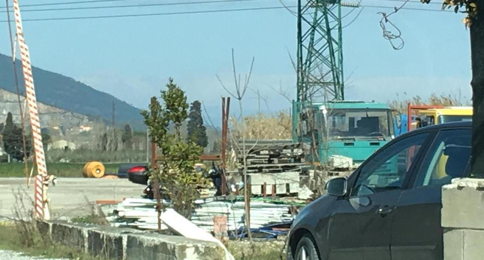 Parcheggio in area agricola Il Comune: è abuso edilizio 