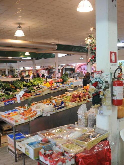 Al mercato coperto si prenderà l’aperitivo tra i cibi di qualità 