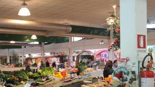 Al mercato coperto si prenderà l’aperitivo tra i cibi di qualità
