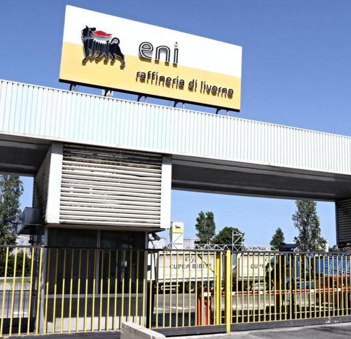 Eni, il ministero rinnova l’ok alla raffineria