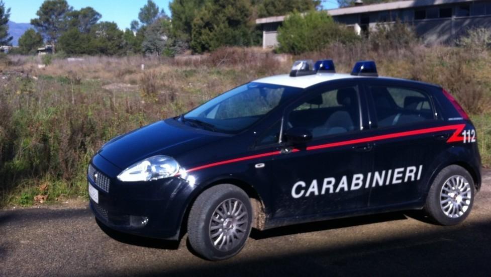 Furto di elettrodomestici e mobili ma i ladri finiscono in manette 