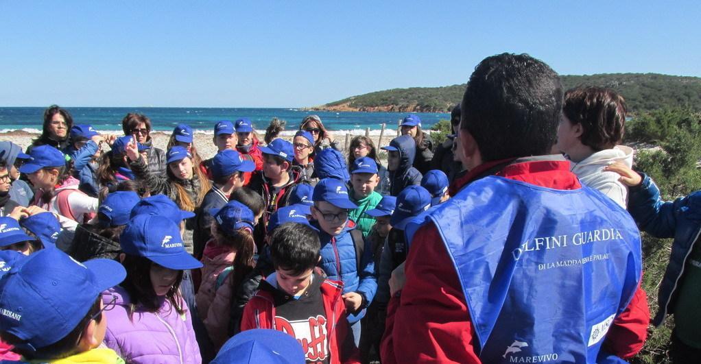 Alunni a scuola di mare per diventare guardiani dell’isola