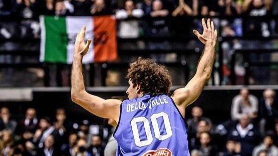 Amedeo Della Valle fa ancora il botto Romania in lacrime