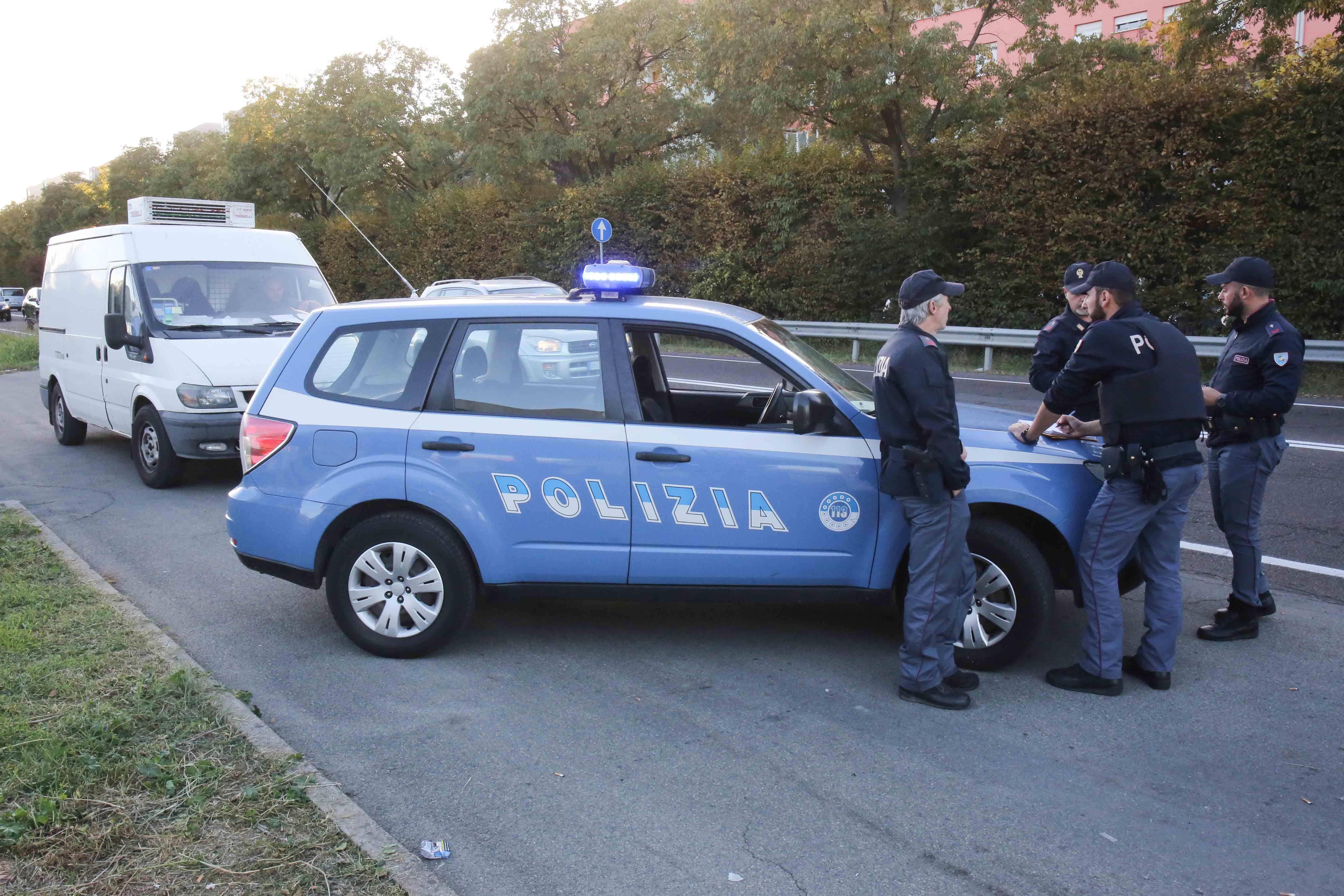 Reggio Emilia, auto "spia" della polizia a caccia di auto rubate