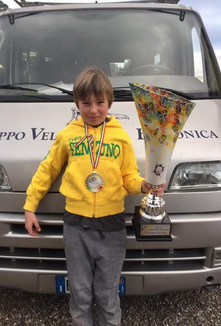 Il Carnevale sposa il vento: premiati optimist e laser 