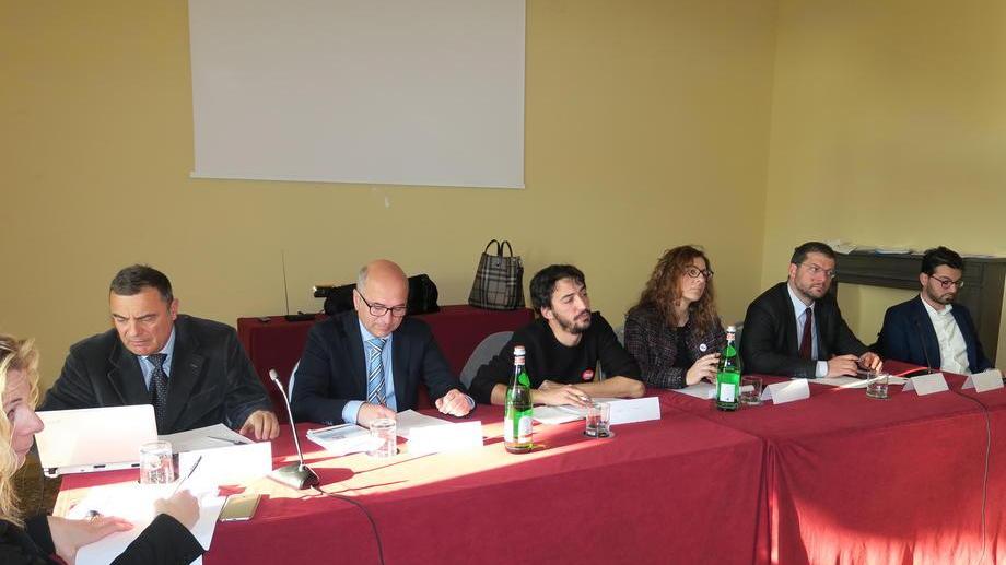 Faccia a faccia candidati e professionisti