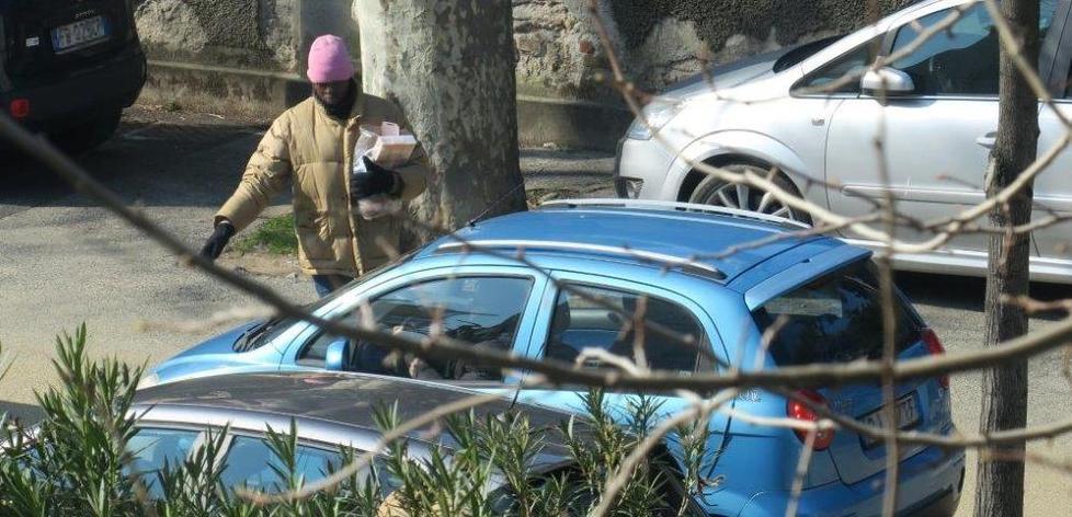 I posteggiatori abusivi ora sono raddoppiati 