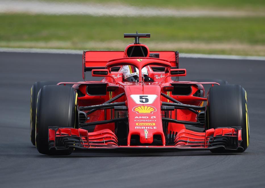 Vettel più forte della neve, subito il miglior tempo nei test