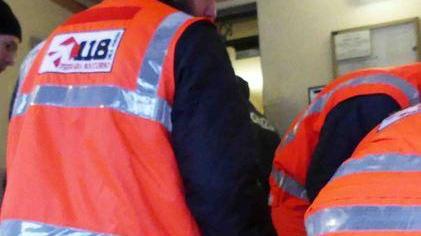 Operaia cade dal muletto e finisce a Cona per fratture