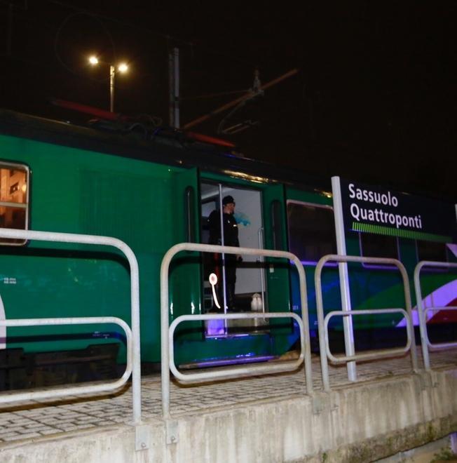 Sassuolo. Era ricoverato, scappa: travolto dal treno 