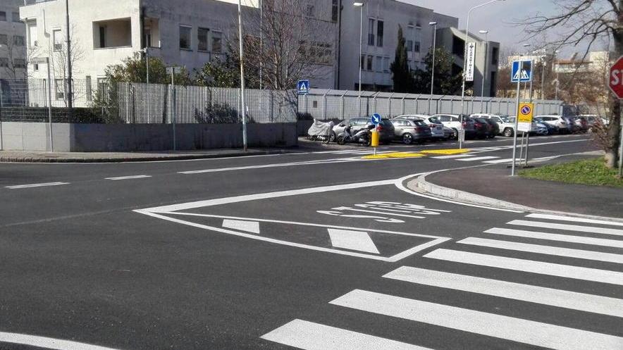 A Mezzana nasce il primo parcheggio “Kiss and go”
