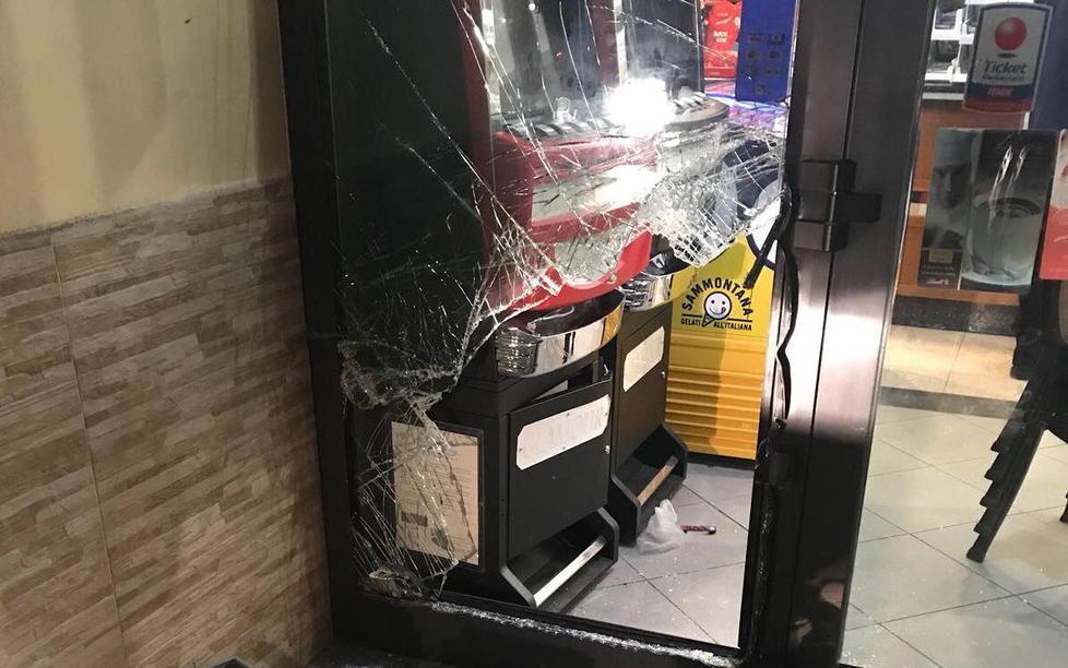 Rubati 4mila euro al bar La Meridiana 