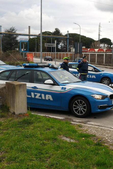 Ignora l’alt, inseguito per chilometri e denunciato