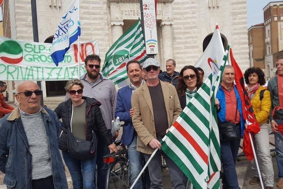 Punto vendita modello smantellato in 24 ore