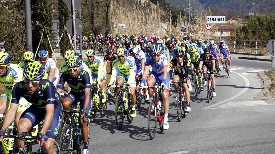 Incontri, percorsi e racconti per la Tirreno-Adriatico