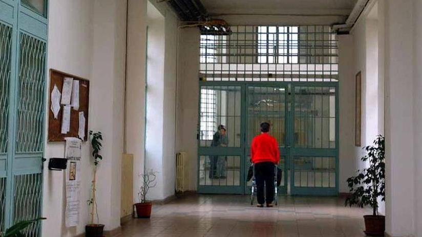 «In carcere pochi agenti e troppi detenuti»