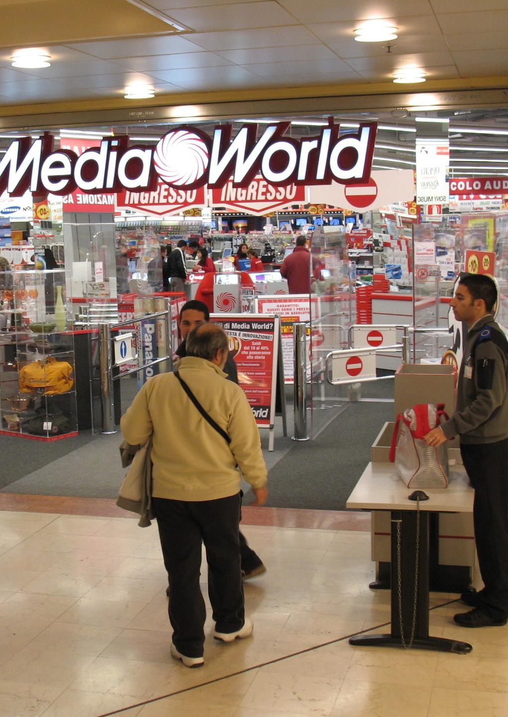 Sabato sciopero a Mediaworld  di Sassari e di Sestu