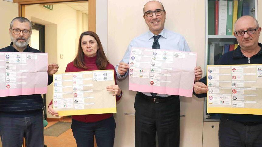 Sono arrivate le 650mila schede elettorali per votare