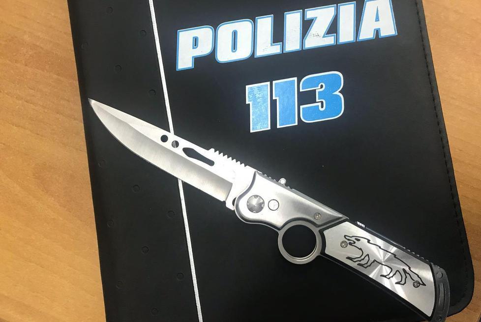 In aula con il coltello denunciato un alunno