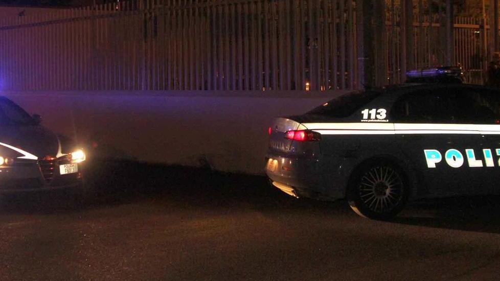 Aggrediti e feriti a colpi di machete