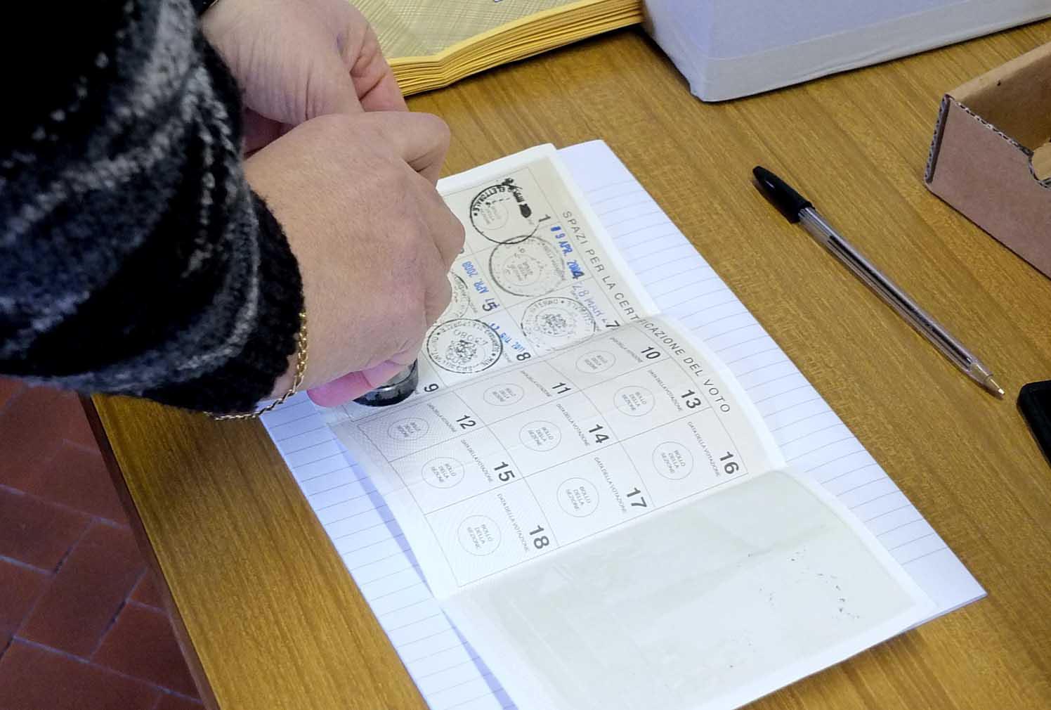 Elezioni, occhio agli errori nel votare: guida alle regole per le urne - Video 